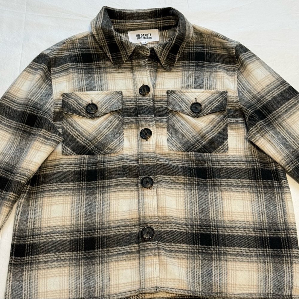 BB Dakota by Steve Madden Women’s Plaid Boxy Shacket /Fall Anthracite M - Picture 4 of 11